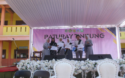 PENGHARGAAN JUARA 1, 2 DAN 3 TAHFIDZ QUR'AN TINGKAT SMA